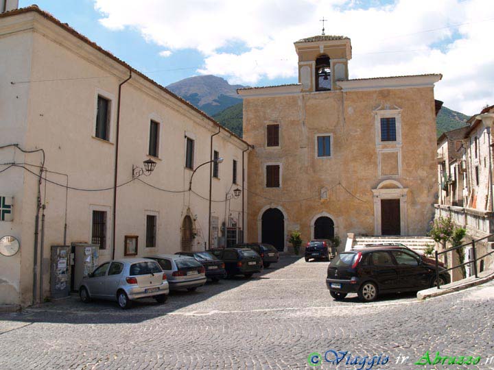 03_P8059407+.jpg - 03_P8059407+.jpg - La chiesa e il convento di S. Chiara (IX-XVI sec.).